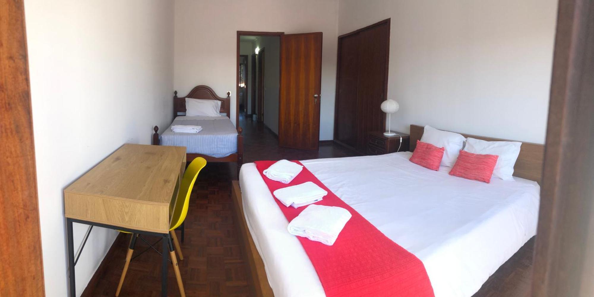 Hotel Avenida 83 à Aveiro Extérieur photo